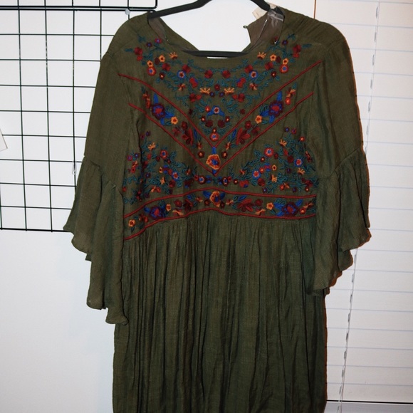 Altar'd State Tops - altar’d state, never worn